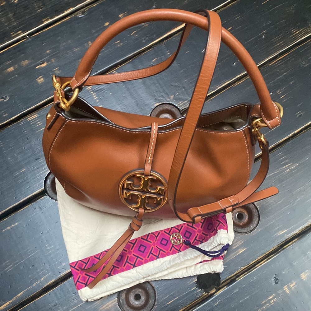 Tory Burch MILLER METAL-LOGO MINI HOBO - Picture 6 of 17
